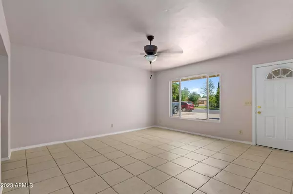 Chandler, AZ 85225,214 W SHANNON Street