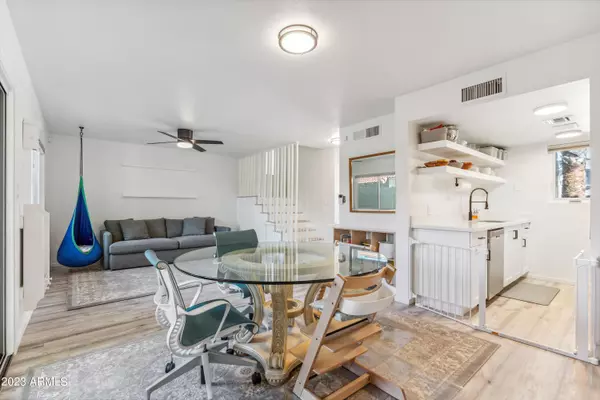 Scottsdale, AZ 85251,7315 E THORNWOOD Drive