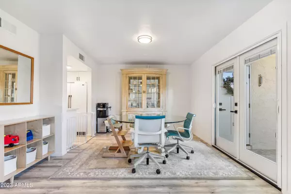 Scottsdale, AZ 85251,7315 E THORNWOOD Drive