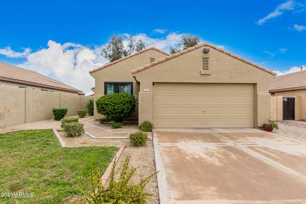 5739 E HAMPTON Avenue, Mesa, AZ 85206