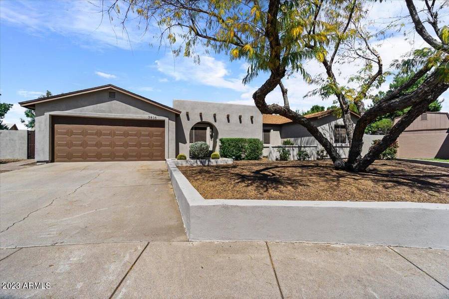 3816 E HILLERY Drive, Phoenix, AZ 85032