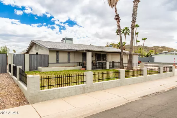 Phoenix, AZ 85022,2202 E MARILYN Road