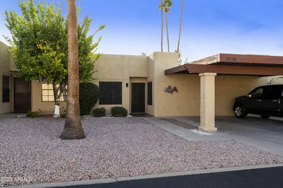 7725 E JOSHUA TREE Lane, Mesa, AZ 85208