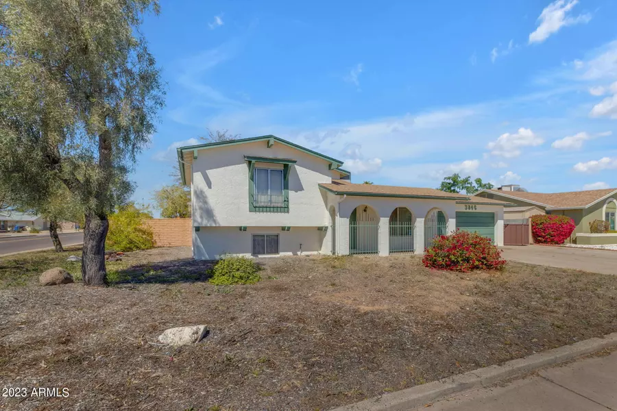 3846 W WOODRIDGE Drive, Glendale, AZ 85308