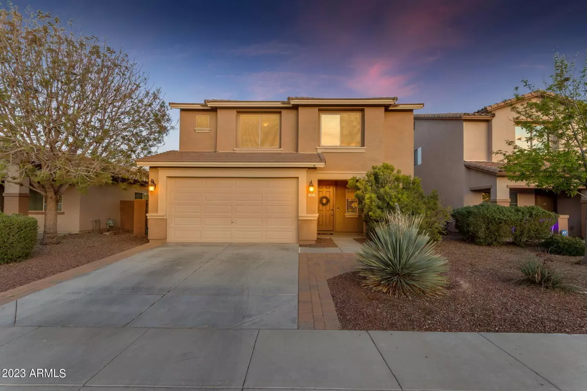 San Tan Valley, AZ 85140,983 W EMPRESS TREE Avenue