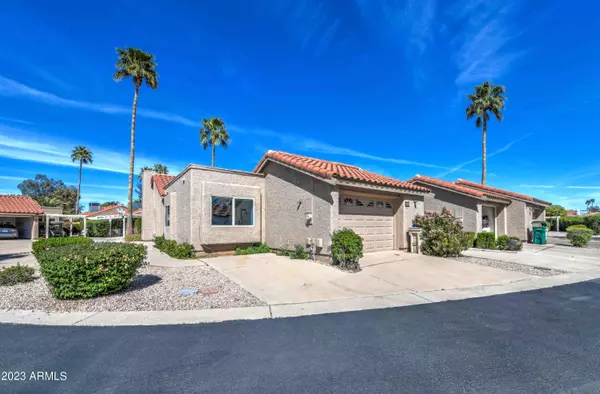 660 LEISURE WORLD --, Mesa, AZ 85206