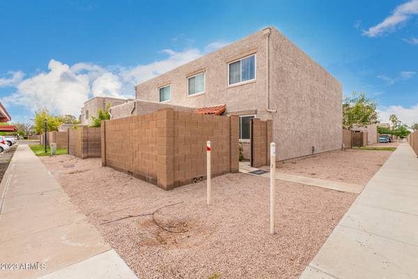 Mesa, AZ 85202,600 S DOBSON Road #19