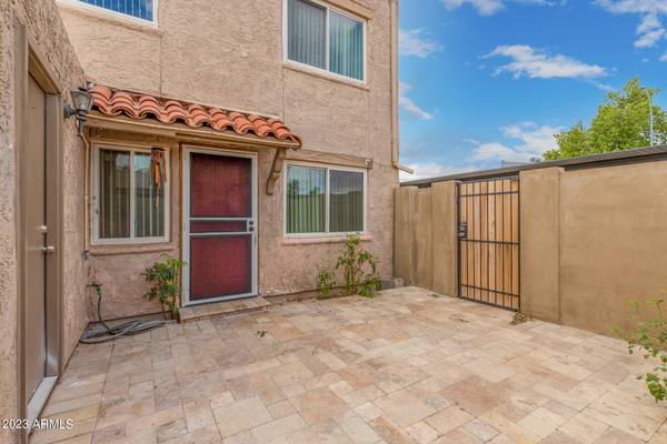 Mesa, AZ 85202,600 S DOBSON Road #19