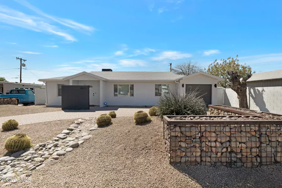 6843 E EDGEMONT Avenue, Scottsdale, AZ 85257