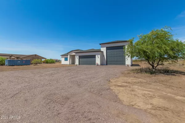 Wittmann, AZ 85361,21222 W DUSTY WREN Drive