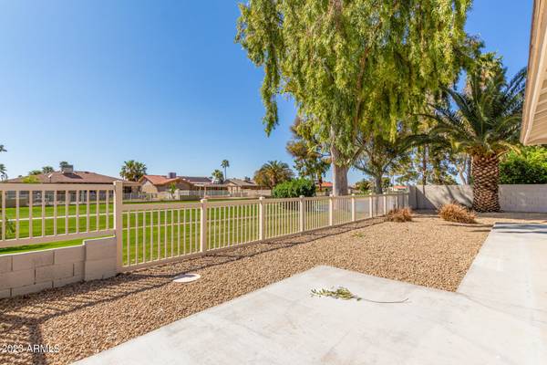 Sun Lakes, AZ 85248,26610 S CEDARCREST Drive