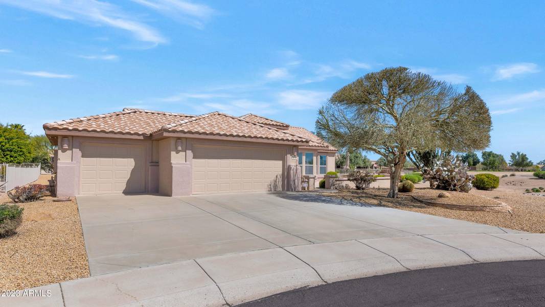 15700 W HUNTLEY Court, Surprise, AZ 85374