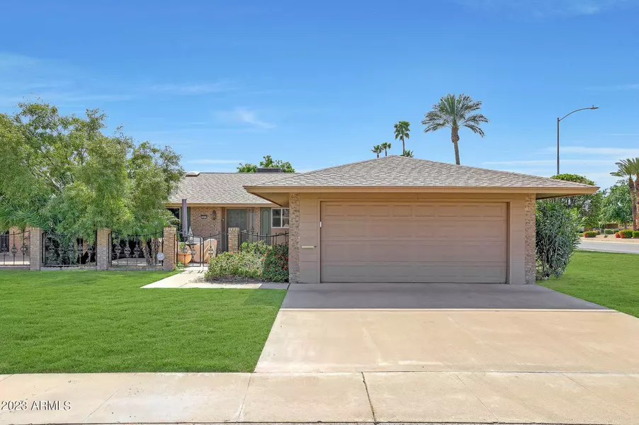 10227 W PINERIDGE Drive, Sun City, AZ 85351