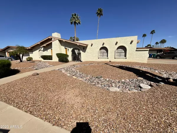 1721 N RIDGE Circle, Mesa, AZ 85203