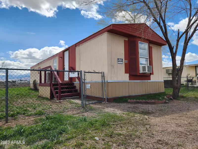 4738 N POWELL Avenue, Kingman, AZ 86409