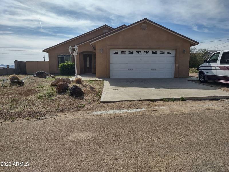 4145 N BLUFF Road, Golden Valley, AZ 86413