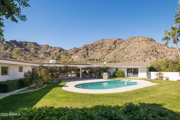 Paradise Valley, AZ 85253,7424 N 61ST Street