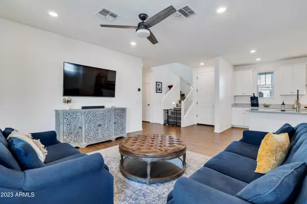 Gilbert, AZ 85296,79 E CONSTITUTION Drive