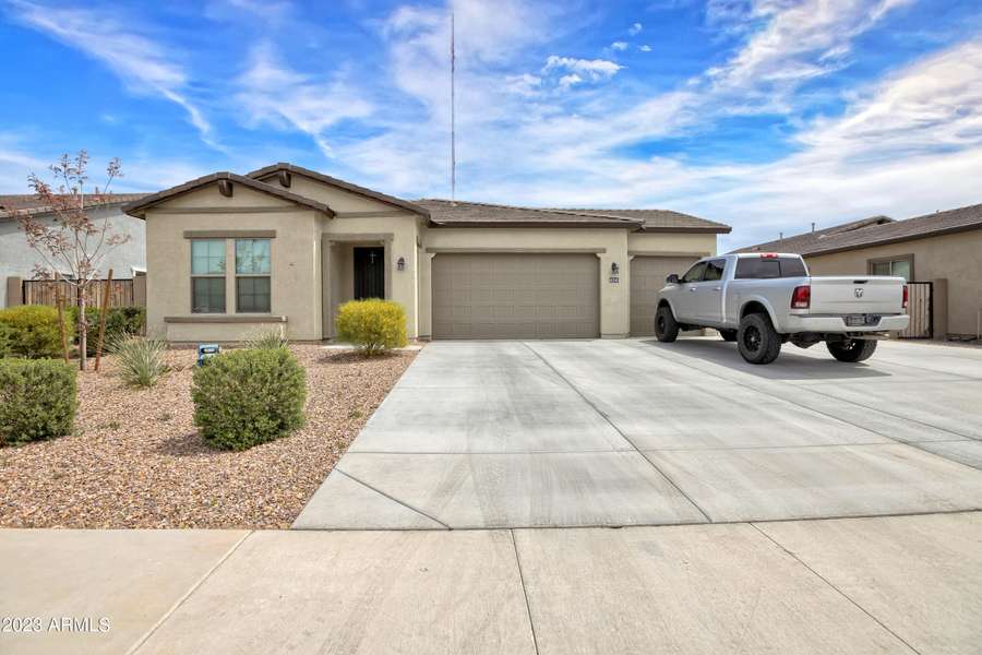 40545 N SPOTTED Lane, San Tan Valley, AZ 85140