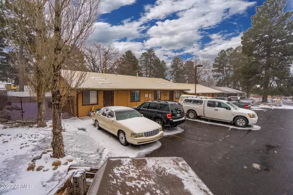 2714 N IZABEL Street, Flagstaff, AZ 86004