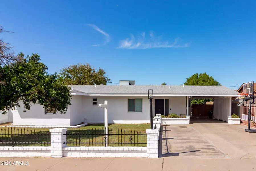 38 S MILLER Street, Mesa, AZ 85204