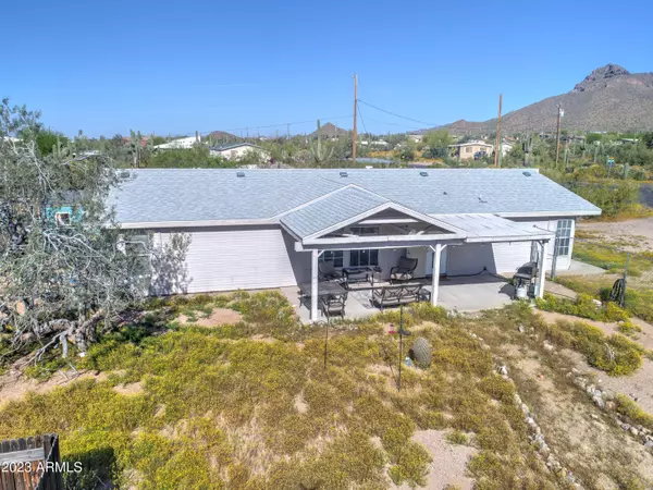 2587 W CANYON Street, Apache Junction, AZ 85120