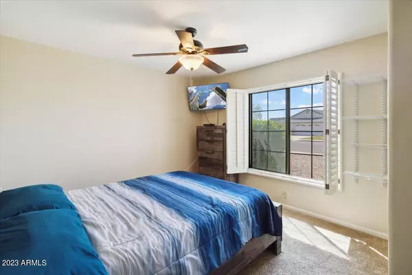 Glendale, AZ 85305,8948 W ROSE Lane