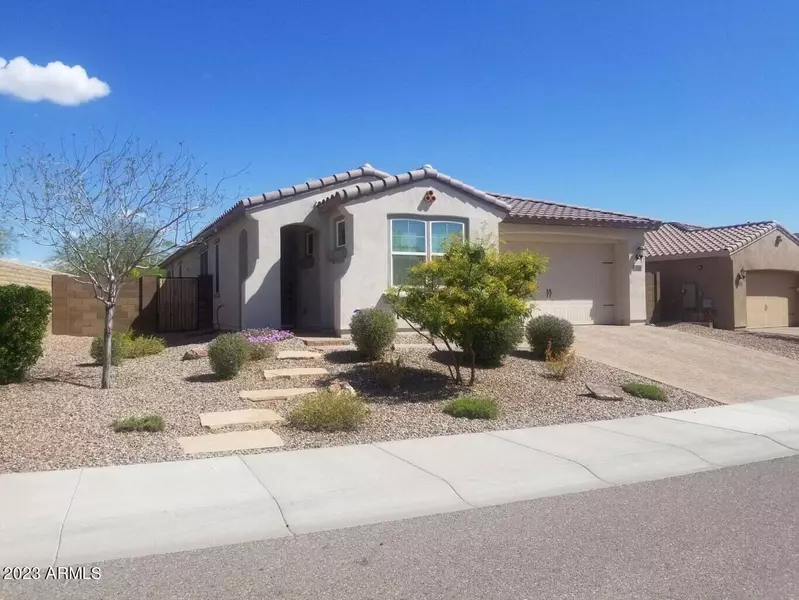 13748 W AMBERWING Street, Peoria, AZ 85383