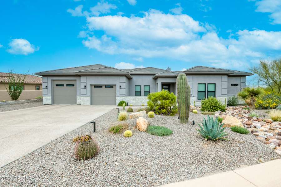 37140 N WINDING WASH Trail N, Carefree, AZ 85377