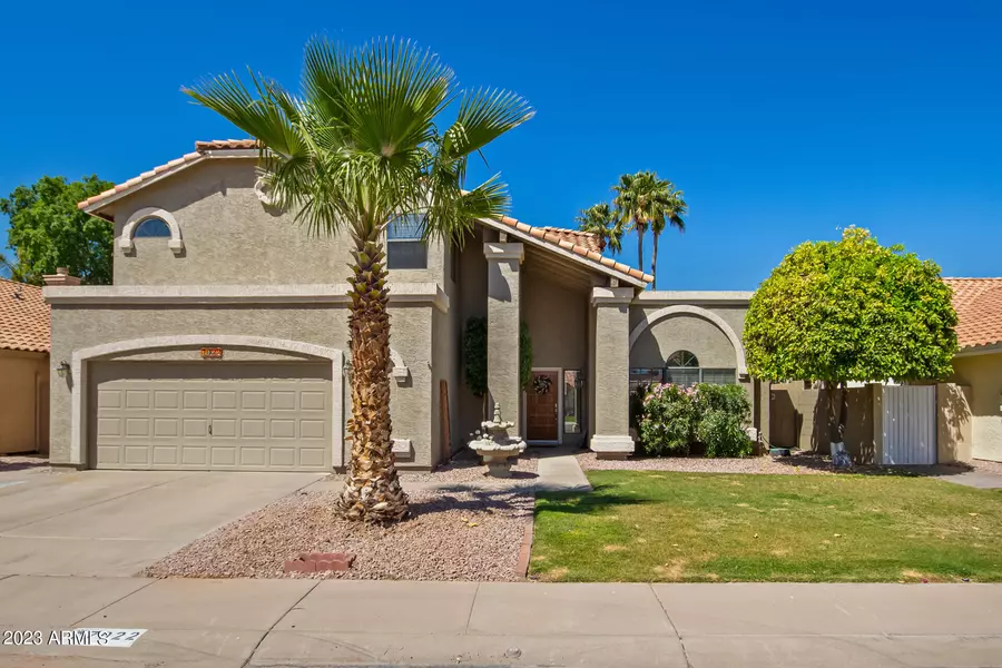 7022 W TARO Lane, Glendale, AZ 85308