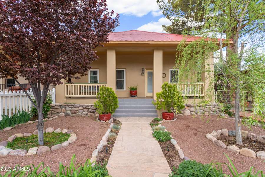 137 BLACK KNOB View, Bisbee, AZ 85603