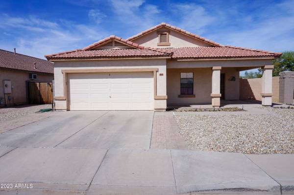 San Tan Valley, AZ 85140,40020 N THOROUGHBRED Way