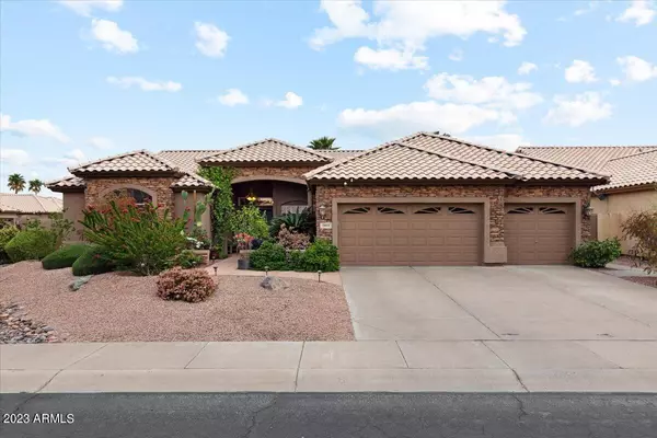 3853 E HIDDENVIEW Drive, Phoenix, AZ 85048