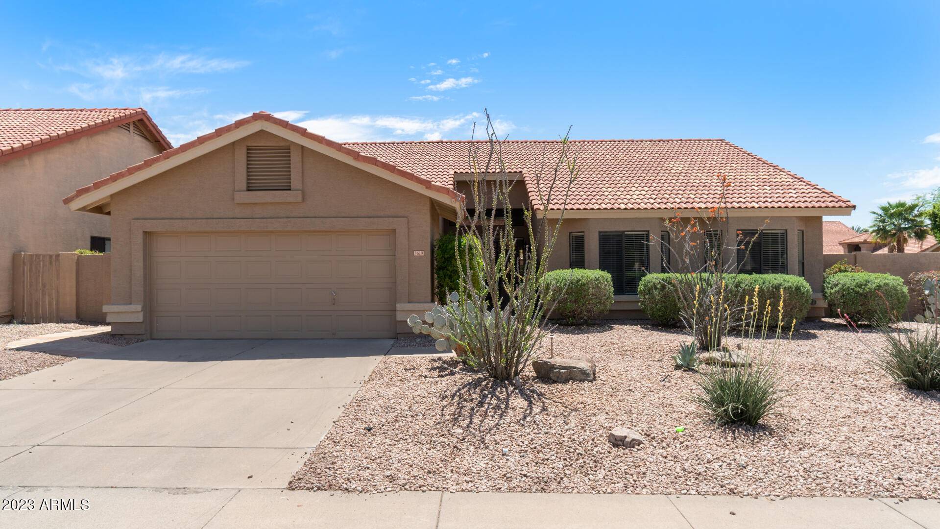 3619 E Goldfinch Gate Lane, Phoenix, AZ 85044