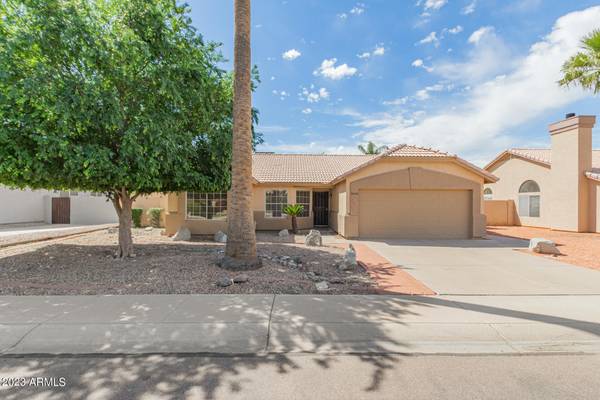 1665 E SHEFFIELD Avenue, Chandler, AZ 85225