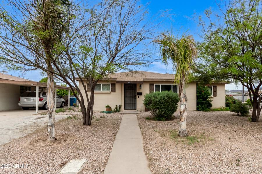 2902 W ALICE Avenue, Phoenix, AZ 85051