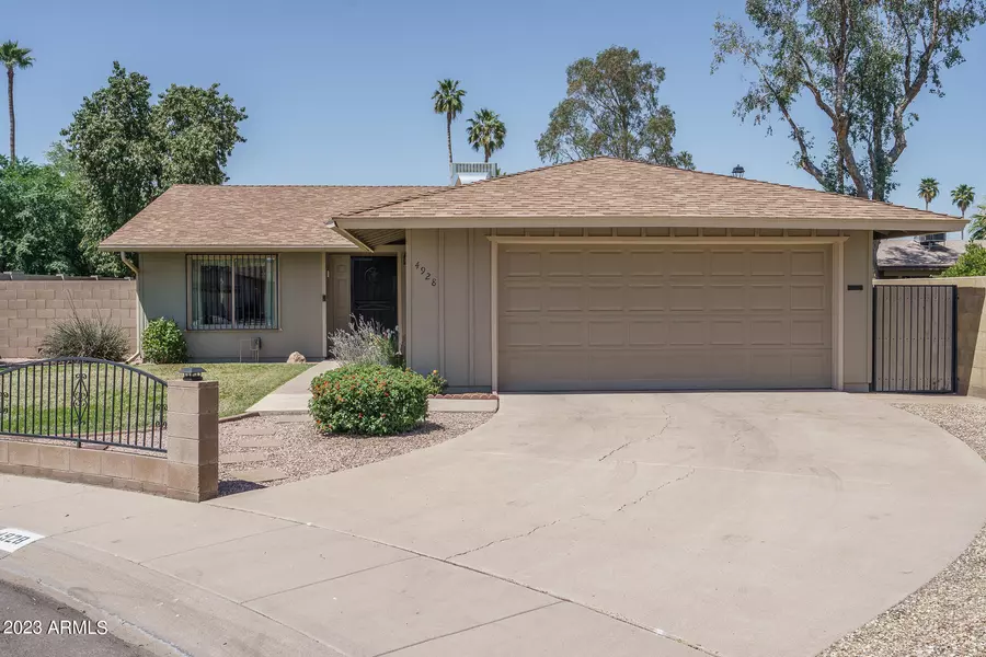 4928 W GOLDEN Lane, Glendale, AZ 85302