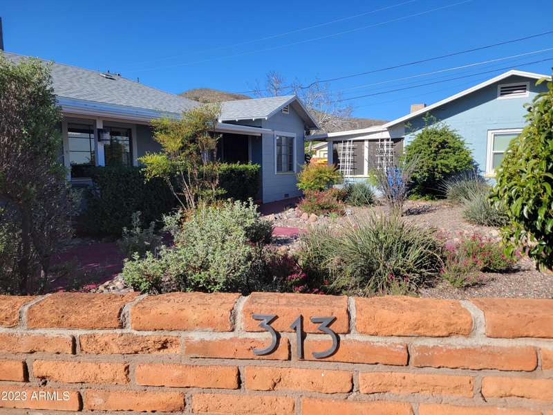 313 Hovland Street, Bisbee, AZ 85603