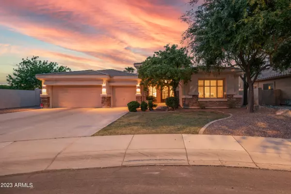 1878 S SAILORS Way, Gilbert, AZ 85295