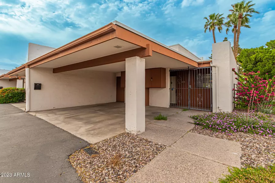 318 E PATRICIAN Drive, Tempe, AZ 85282