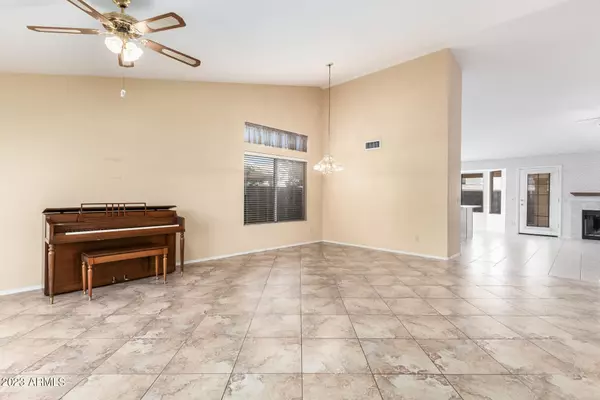 Peoria, AZ 85381,9157 W ACOMA Drive