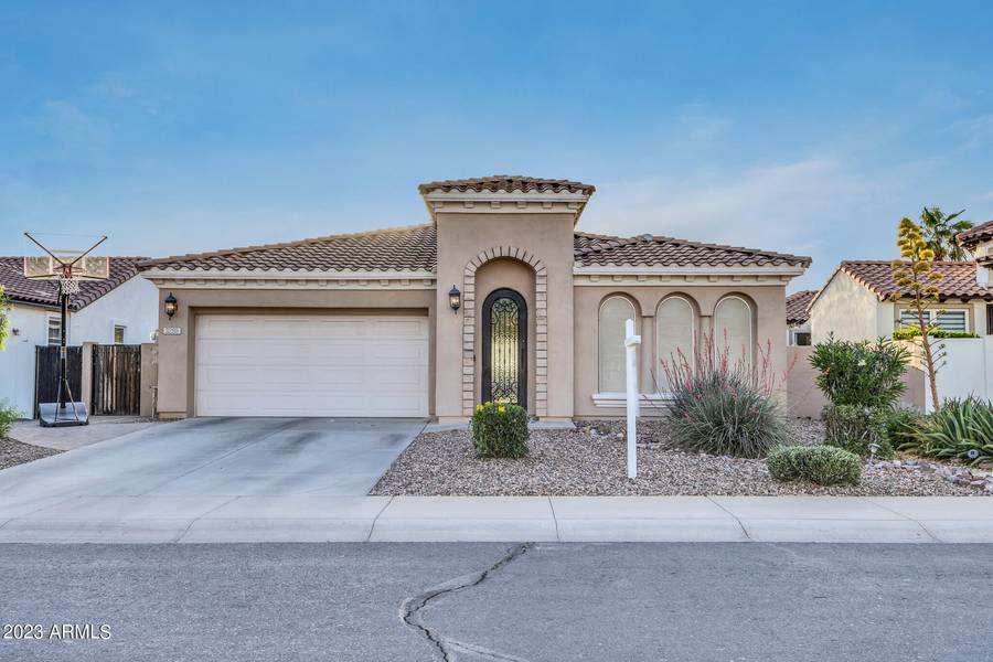 3298 S ASHLEY Drive, Chandler, AZ 85286