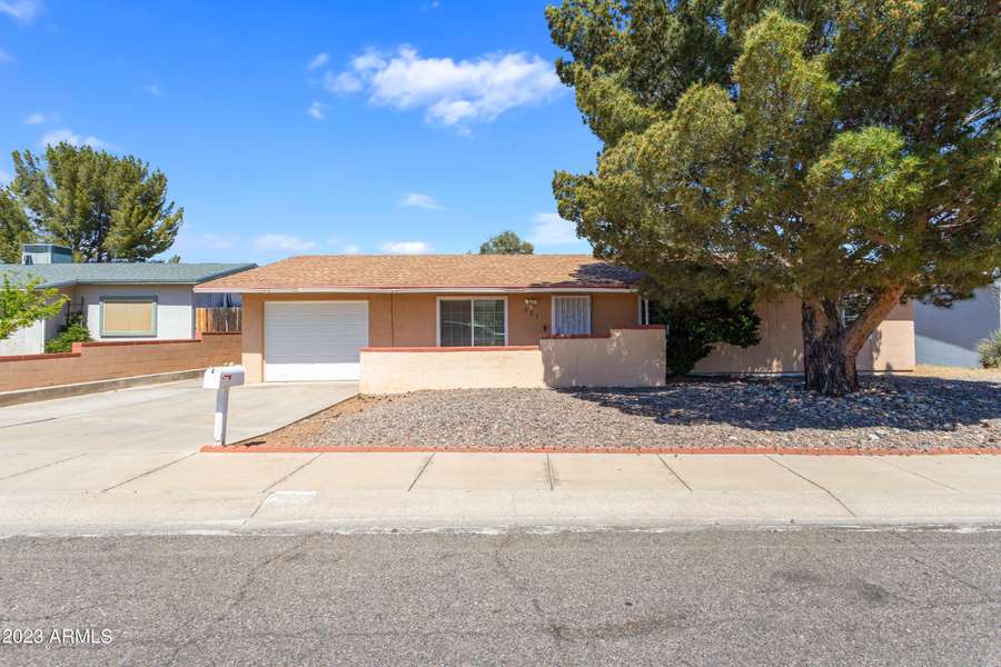 531 LEONARDO DI VINCI Drive, Sierra Vista, AZ 85635