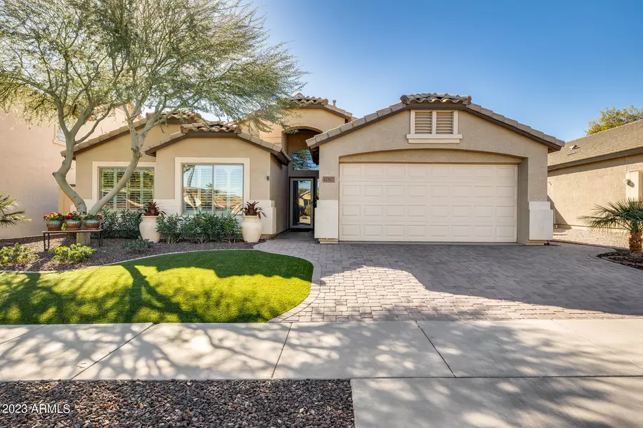 17577 W WINDROSE Drive, Surprise, AZ 85388