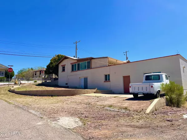 Bisbee, AZ 85603,802 CONGDON Avenue