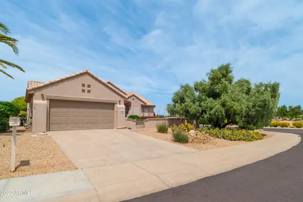 Surprise, AZ 85374,15702 W LINKSVIEW Drive W