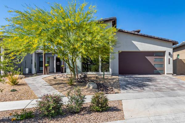 Phoenix, AZ 85042,910 E PASEO Way