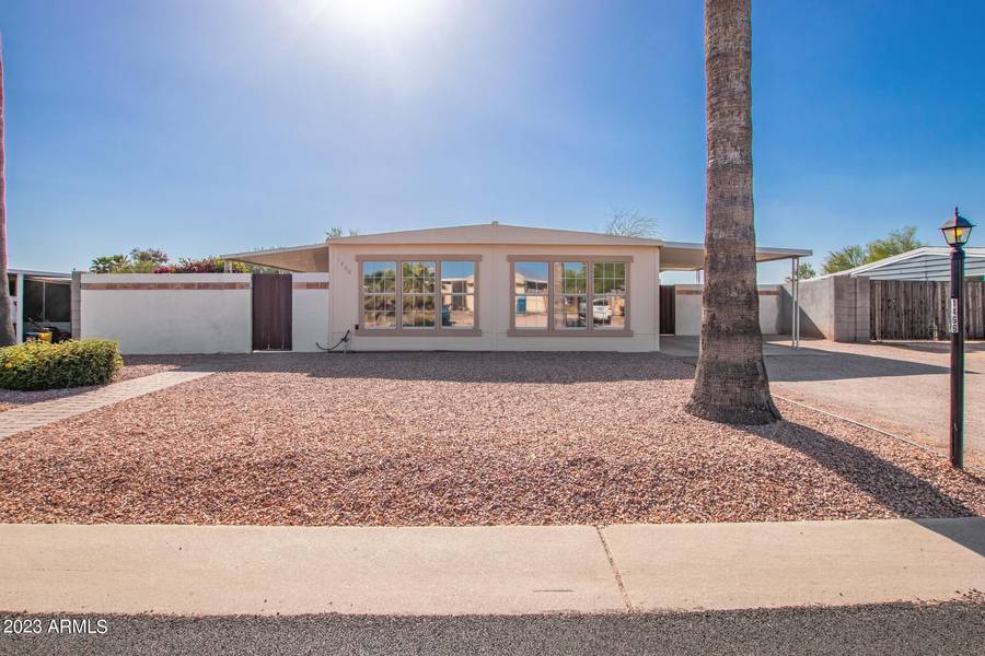 1466 S DESERT VIEW Place, Apache Junction, AZ 85120