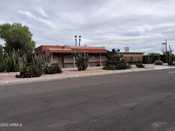 Mesa, AZ 85210,5 E 2ND Avenue