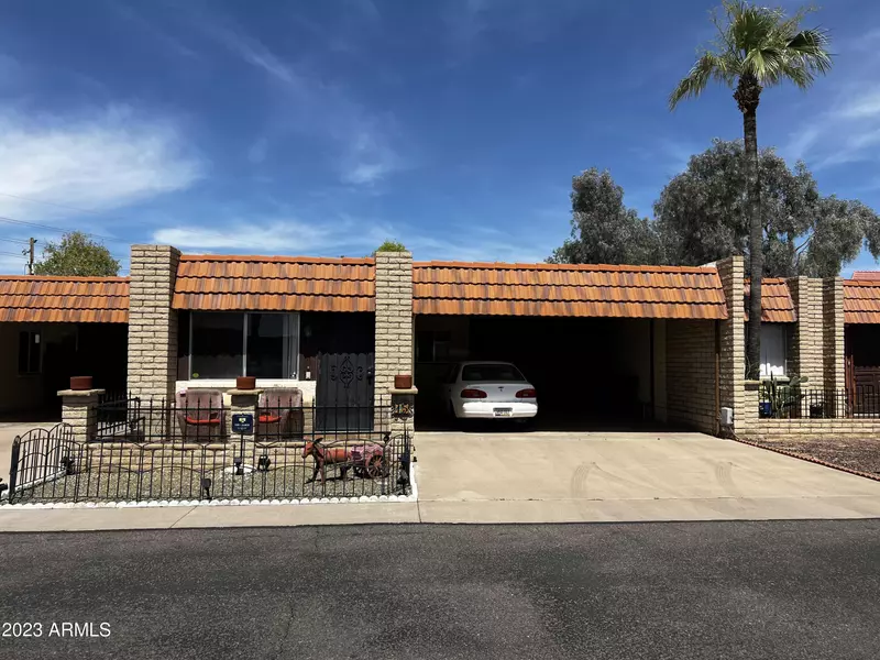 332 N DOBSON Road #15, Mesa, AZ 85201